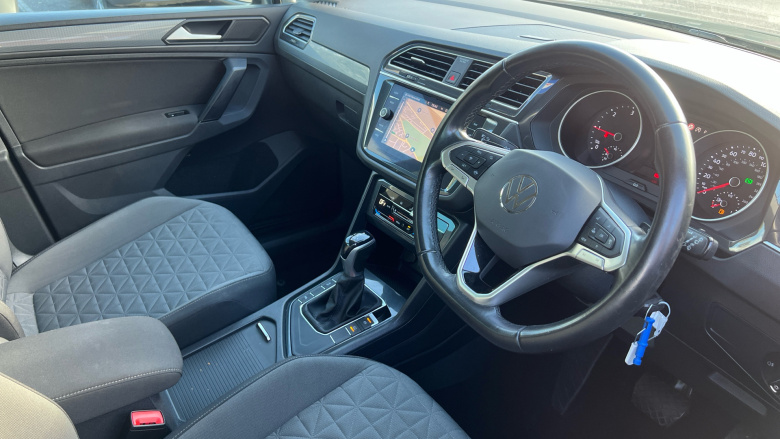 Volkswagen Tiguan 2.0 TDI Life 5dr DSG Diesel Estate